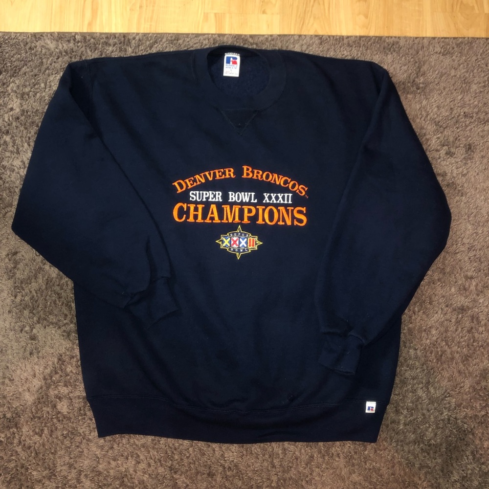 Vintage Superbowl XXXII Denver Broncos Sweatshirt